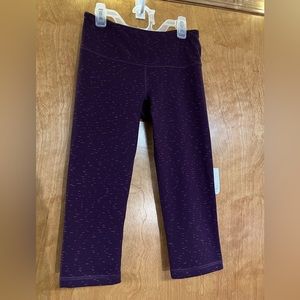 NWOT Victoria Sport Knockout Cropped Legging
